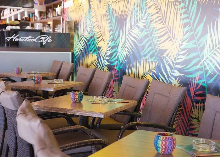 Js Horitzó Szálloda 3*