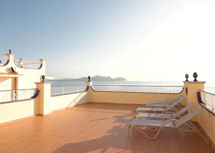 Js Horitzó Szálloda 3*